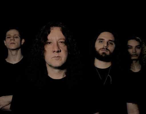 Fabiano Negri e Bebê Diabo transformam a brutalidade da guerra em heavy metal no novo single “Highlands”
