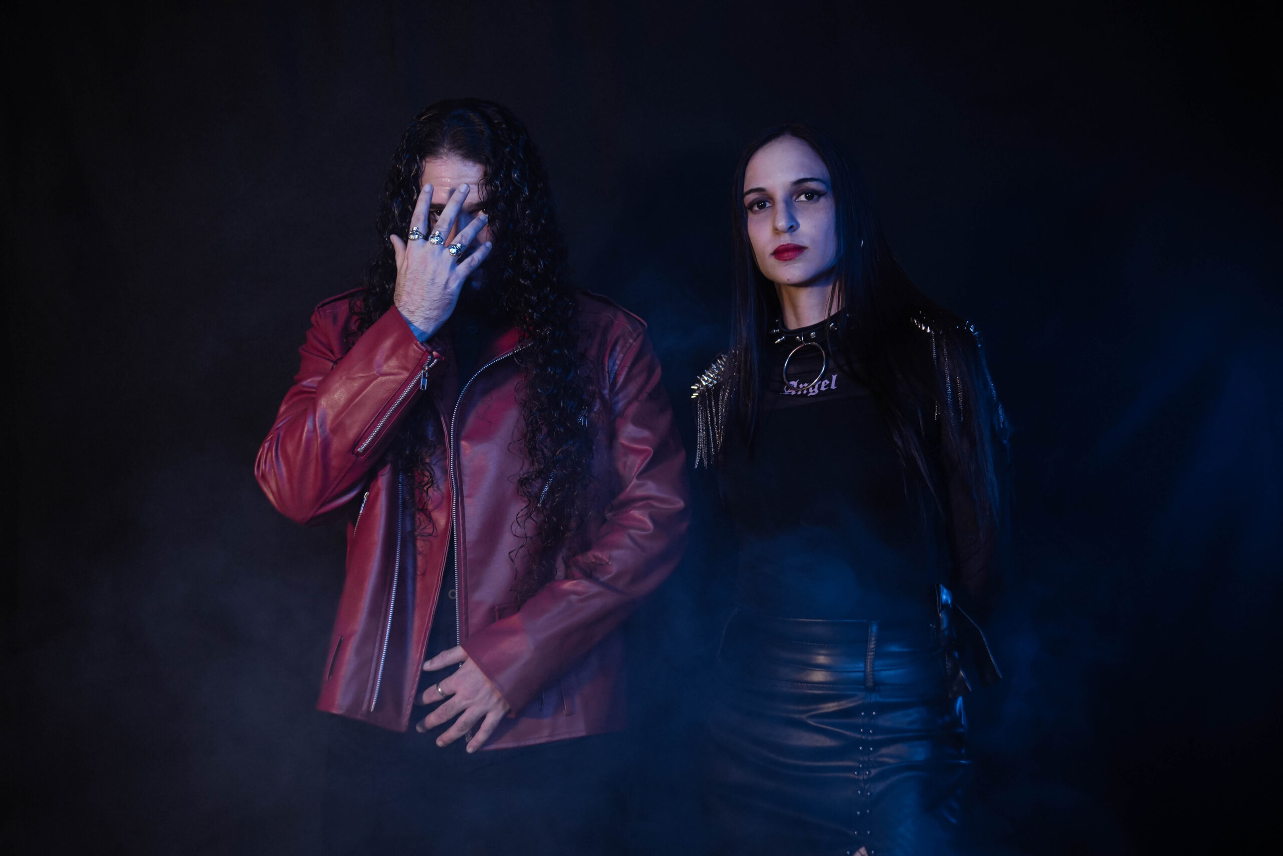 Veloriun lança “Vampires at Midnight”: duo de Darkwave une horror gótico e sintetizadores em EP de estreia